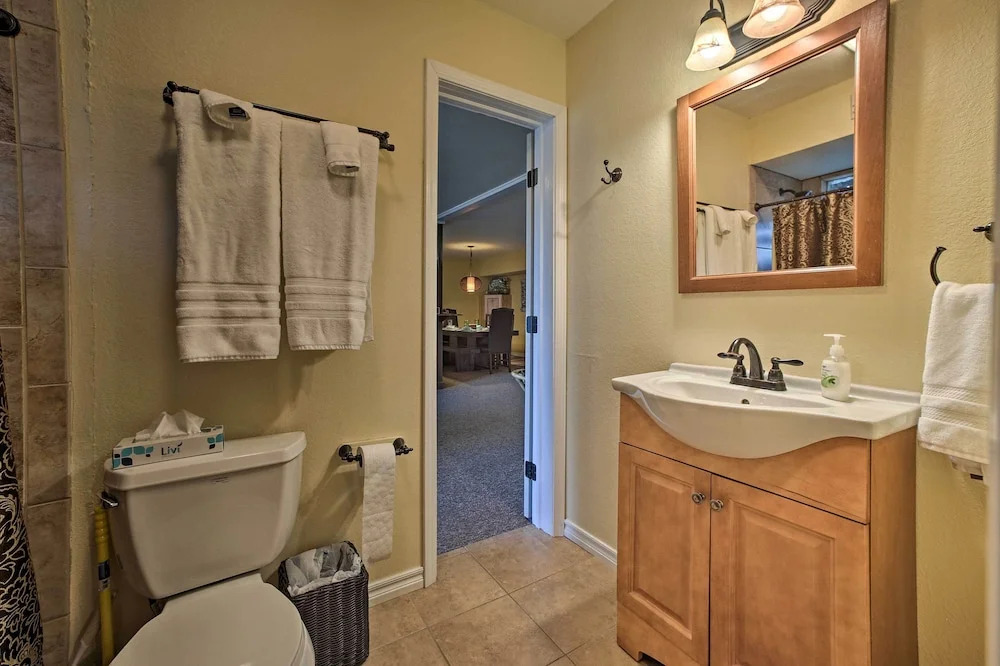 Lakefront Retreat w/ Dock & Beach: 2 Miles to Golf