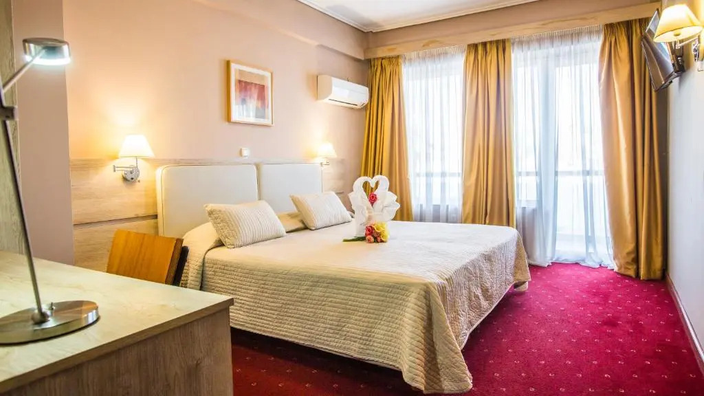 Johns Hotel