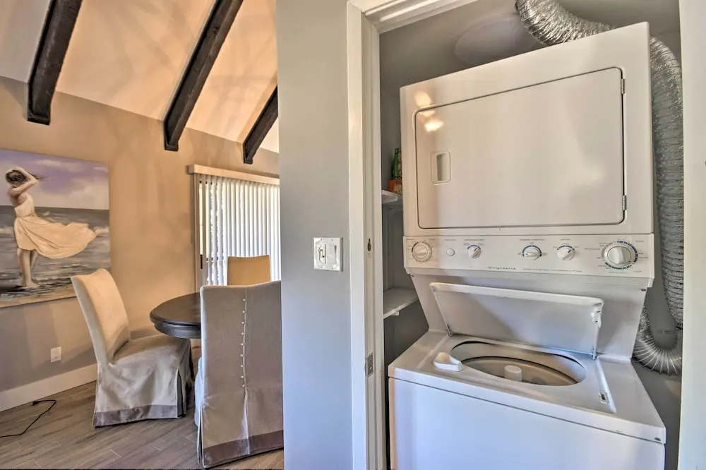 Resort Condo: Golf & Pond View, Walk to Beach