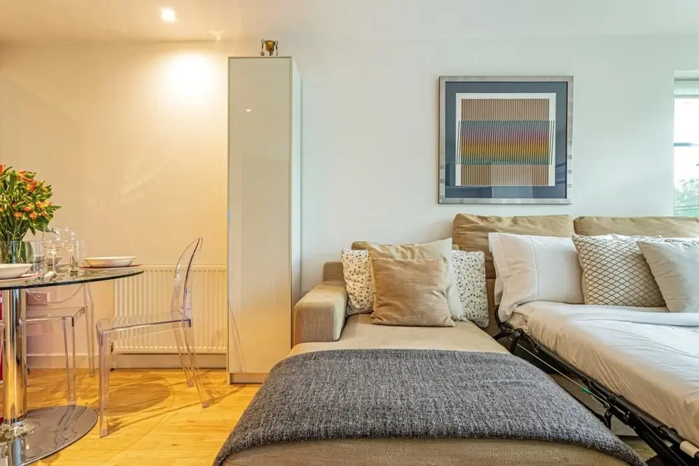 Bright 1 Bedroom Apartment Near London Bridge With Balcony