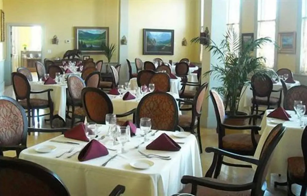 Windsor Hotel & Restaurant