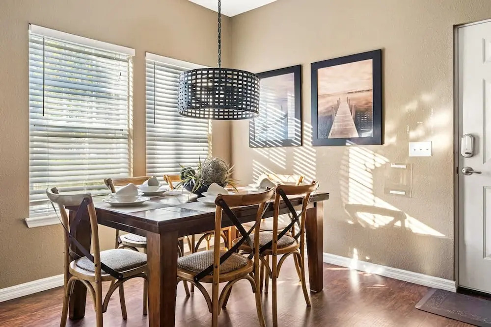Welcoming 4 BR Sleeps 10 Guests WL2901