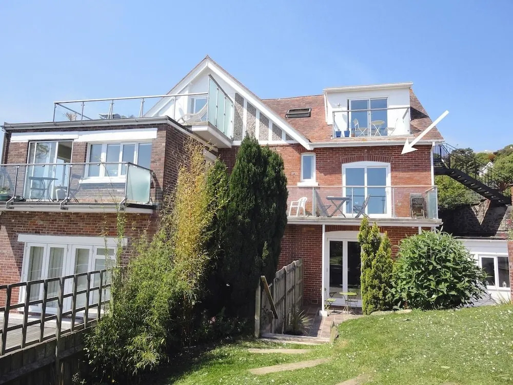 3 Hazeldene