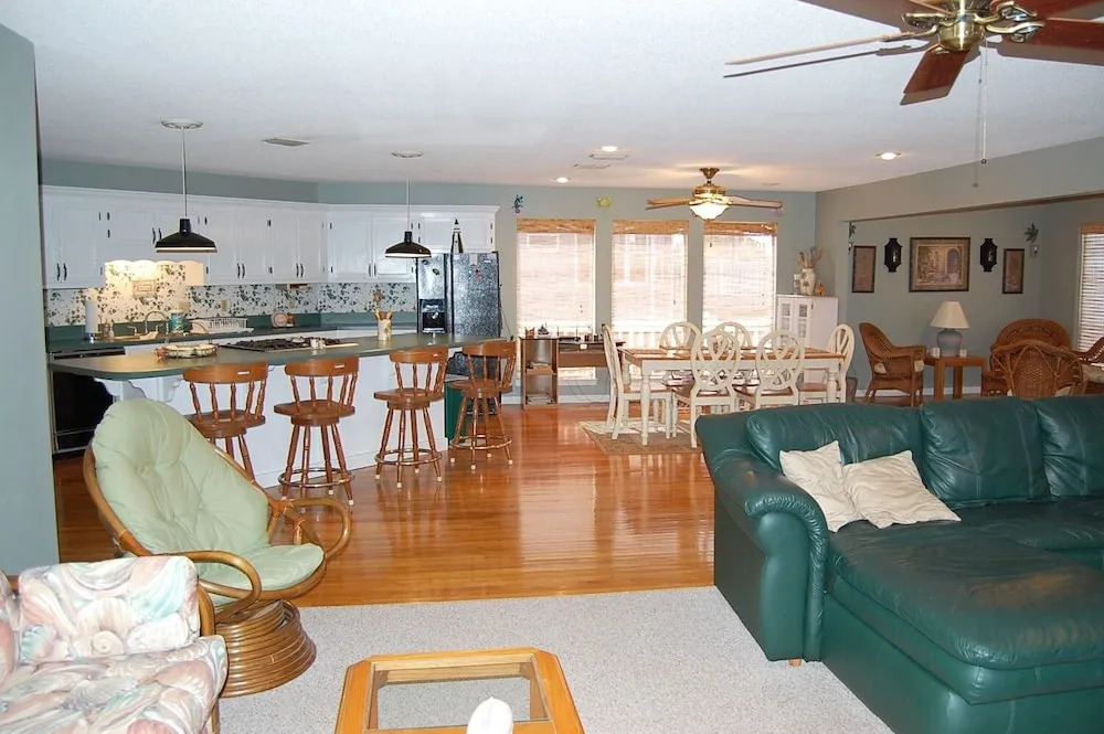 Bingham's Bayside home