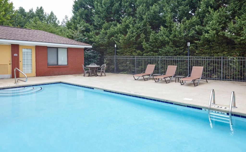 Comfort Inn & Suites Buford near Mall of Georgia
