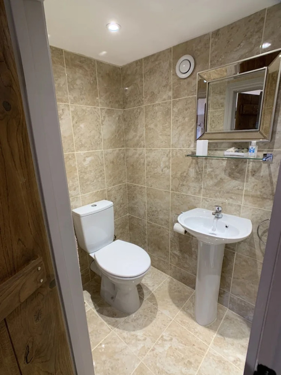 Swan House Tea Room and Bed & Breakfast