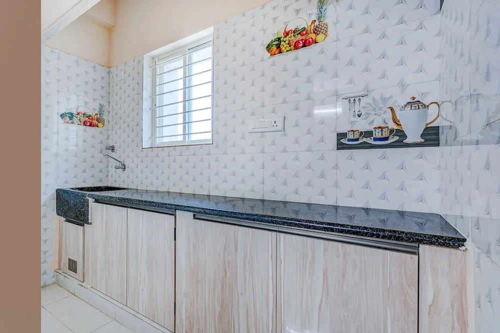 FabHotel Crystal Suites - Marathahalli