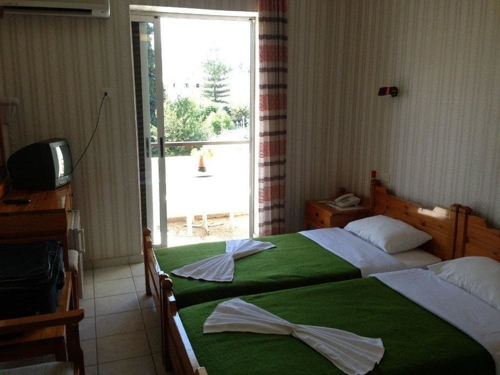 Phaethon Hotel