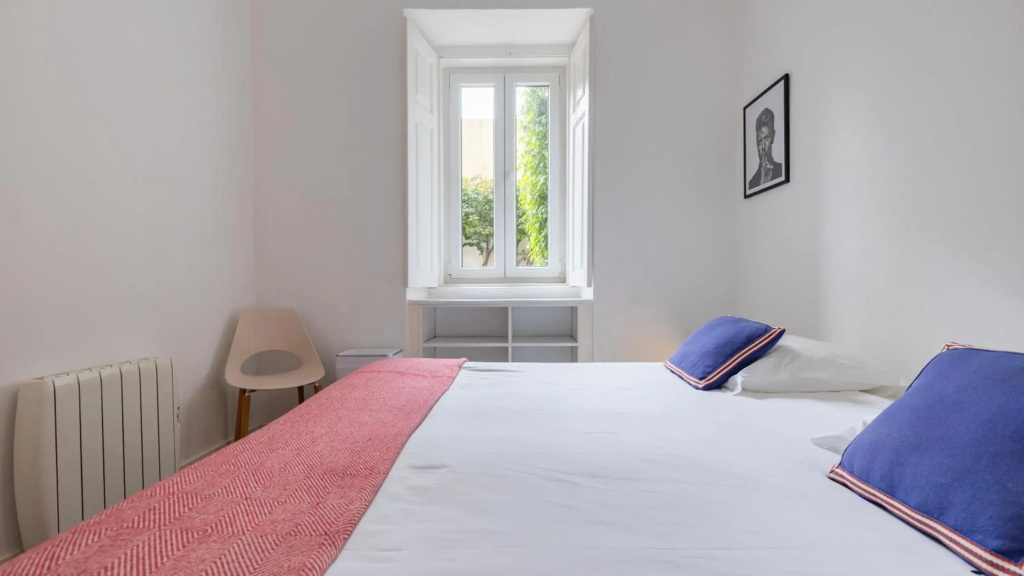 Private Terrace Apartment in Historic Centre 3 by Lisbonne Collection