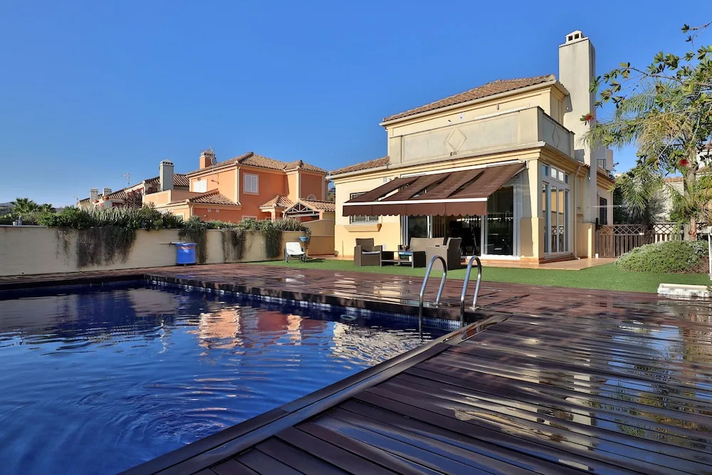 ASVACOR Chalet Paradiso