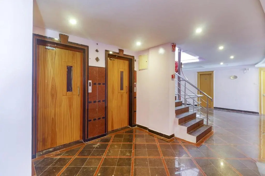 Super Hotel O Vaishnavi Palace