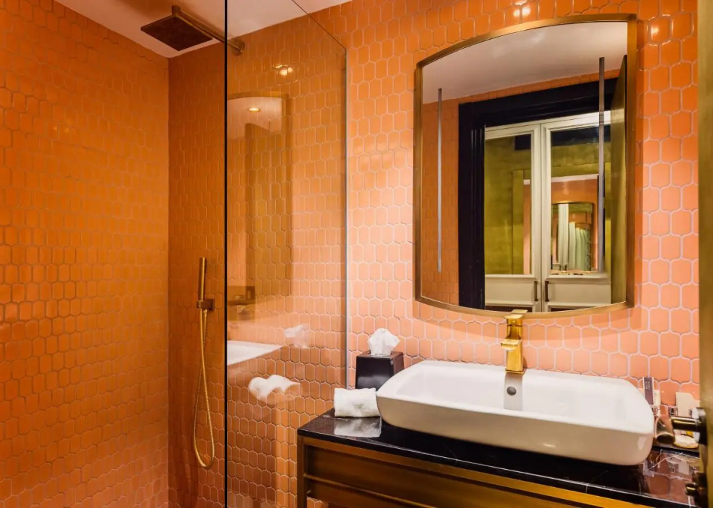 Brown BoBo, a member of Brown Hotels