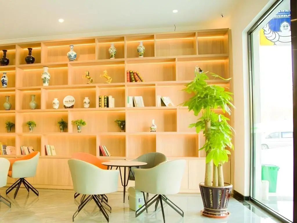 GreenTree Inn Express Shandong Qingdao Chengyang District Aodong Road