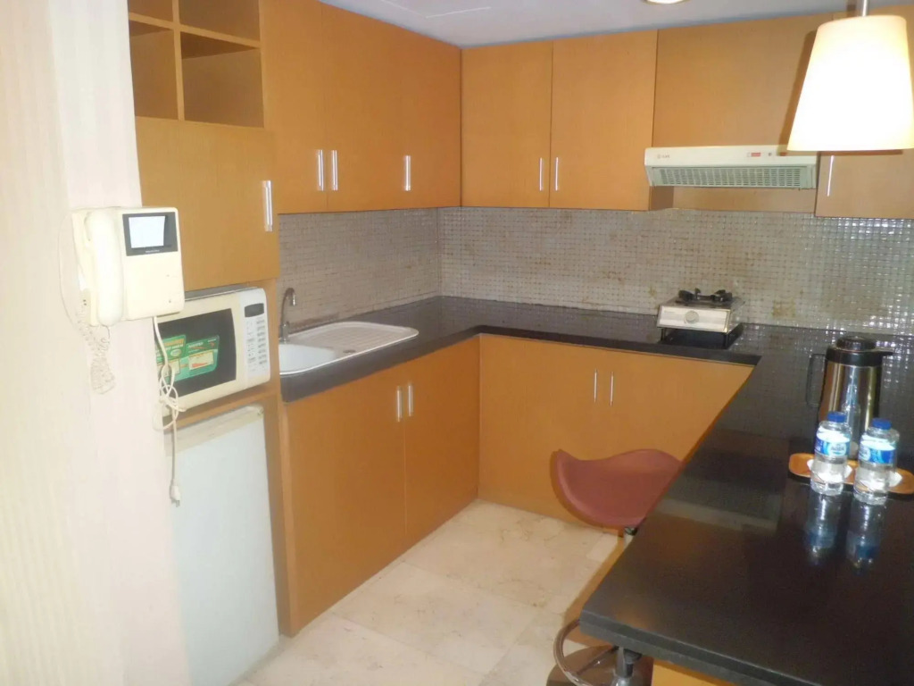 Shinju Apartment
