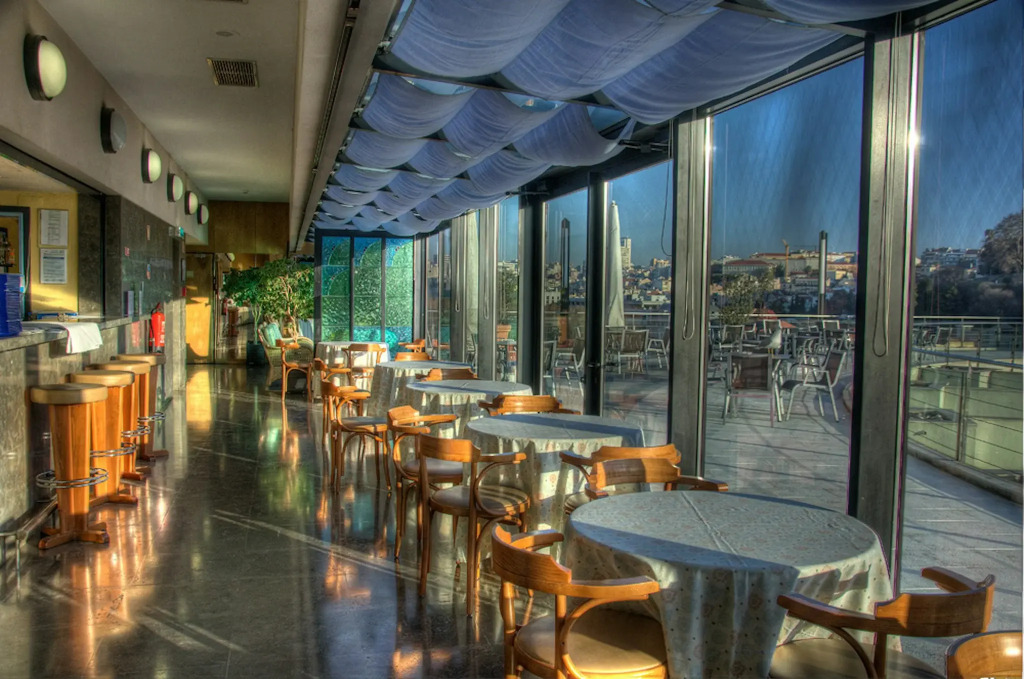VIP Executive Eden Aparthotel
