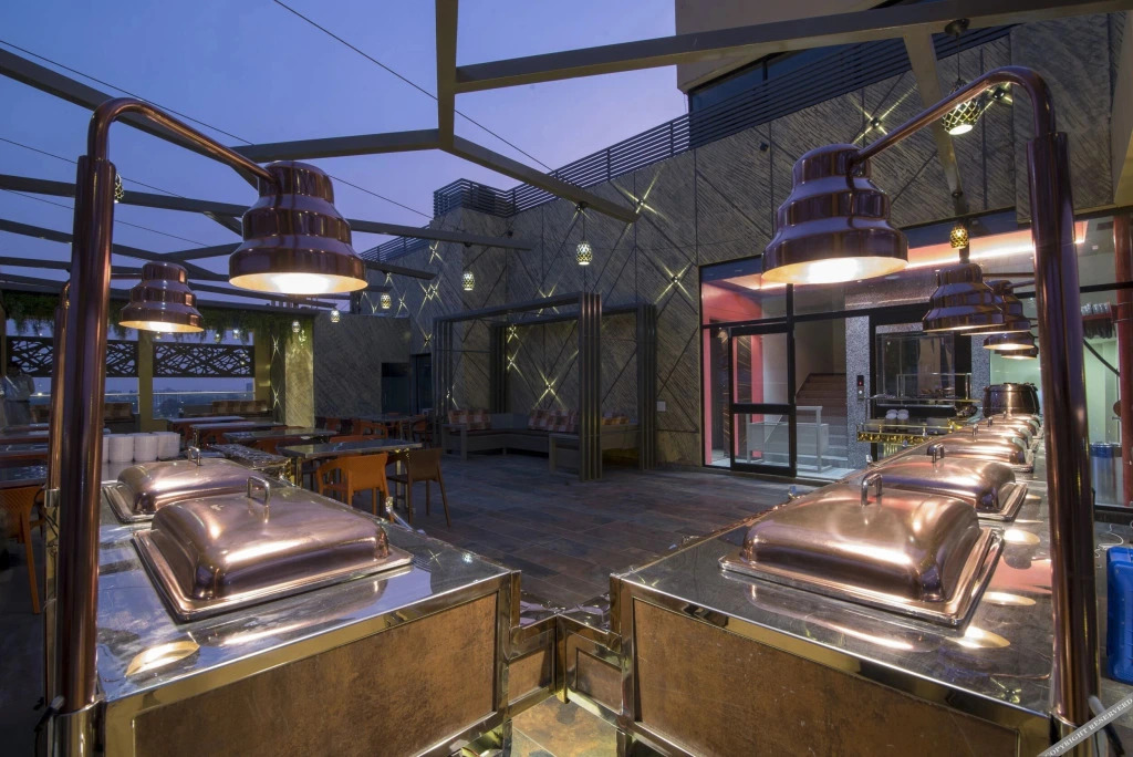 HOTEL SILVERA GRAND