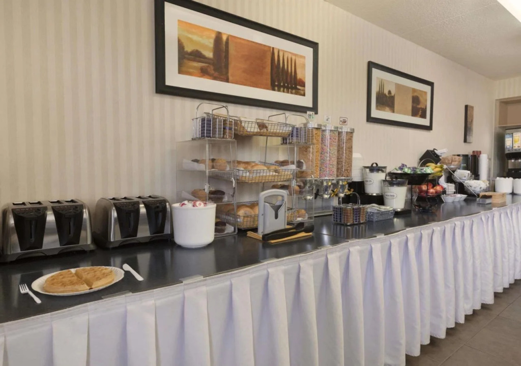 Travelodge Calgary MacLeod Trail