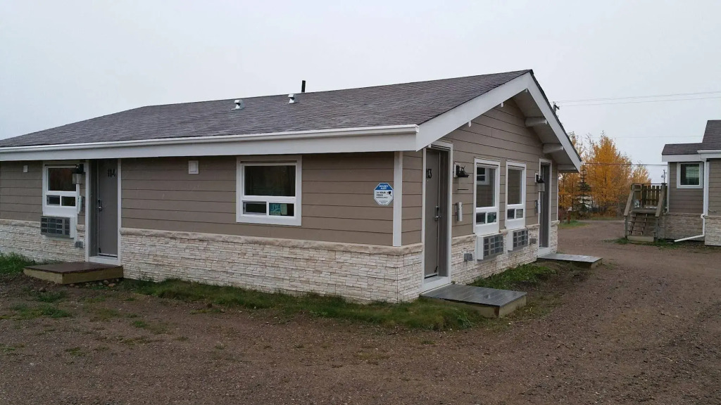 Sunrise Inn and Suites