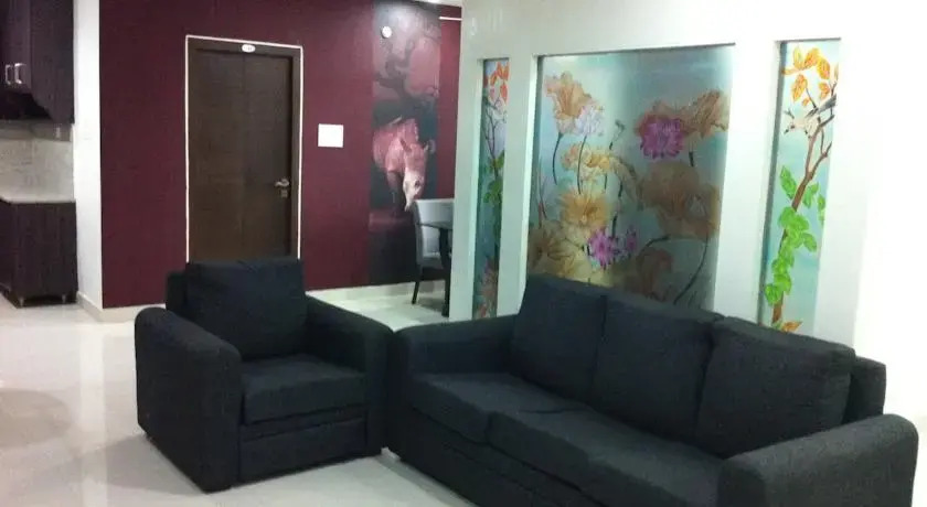 Shade Premium Suites