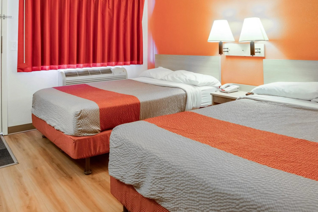 Motel 6-Kelso, WA - Mt. St. Helens