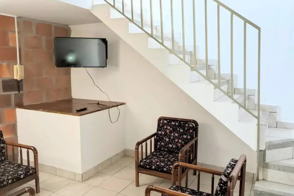 Hermoso apartamento duplex en el centro historico de San Gil, junto a agencias de turismo, restaurantes, Gallineral, transporte, supermercado, panaderia, parking I 5