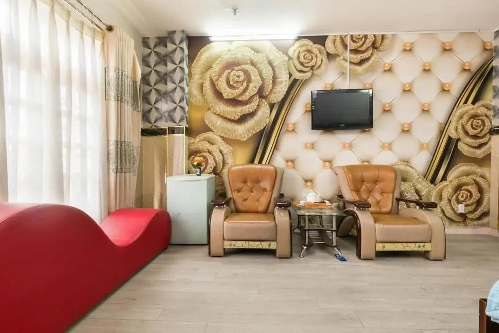 OYO 885 Ngoc Thinh Hotel