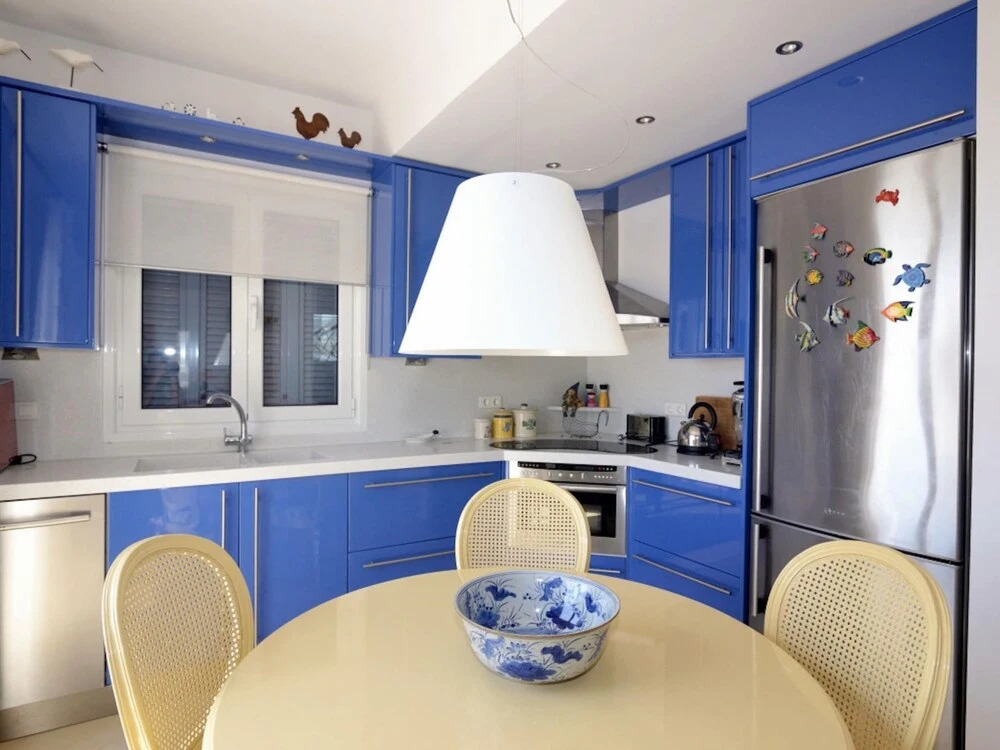 Beautiful villa on the bay of the cozy fishing village Finikounda, Peloponnese