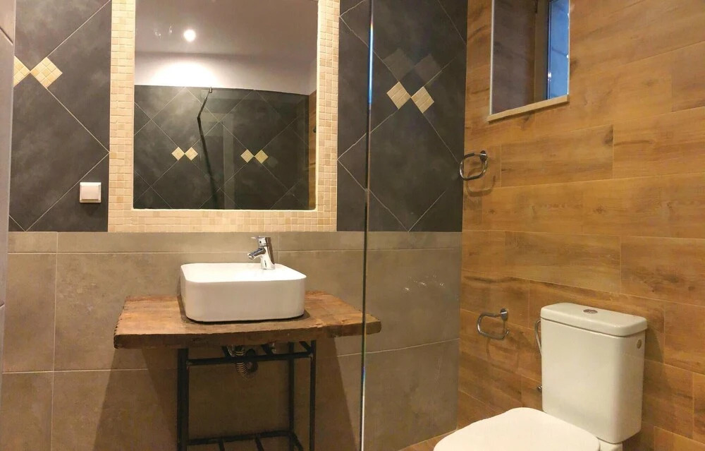 Nice Home in Kardamyli With 4 Bedrooms, Outdoor Swimming Pool and Swimming Pool