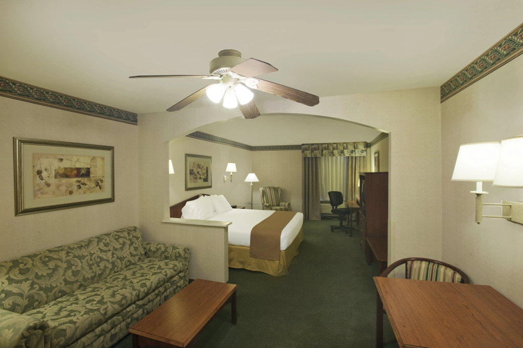 Best Western Socorro Hotel & Suites