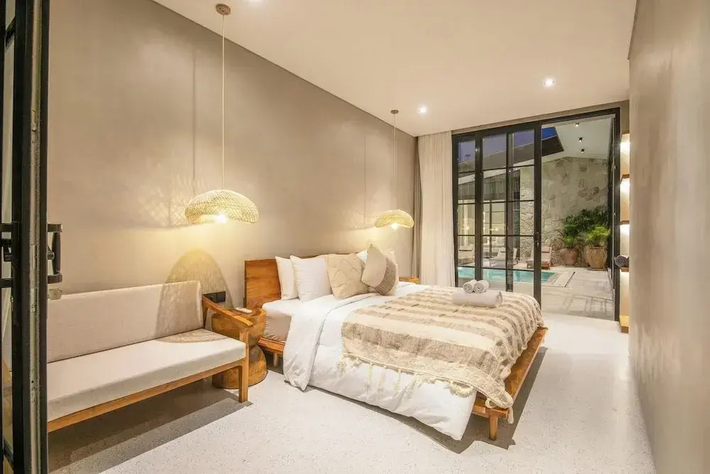 Bohemian Lush 5BR Retreat, 5 Mins to Bingin Beach
