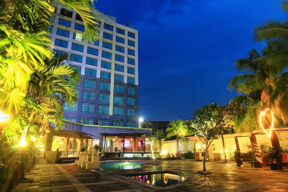 ATM Maybank Hotel Ibis Pekanbaru