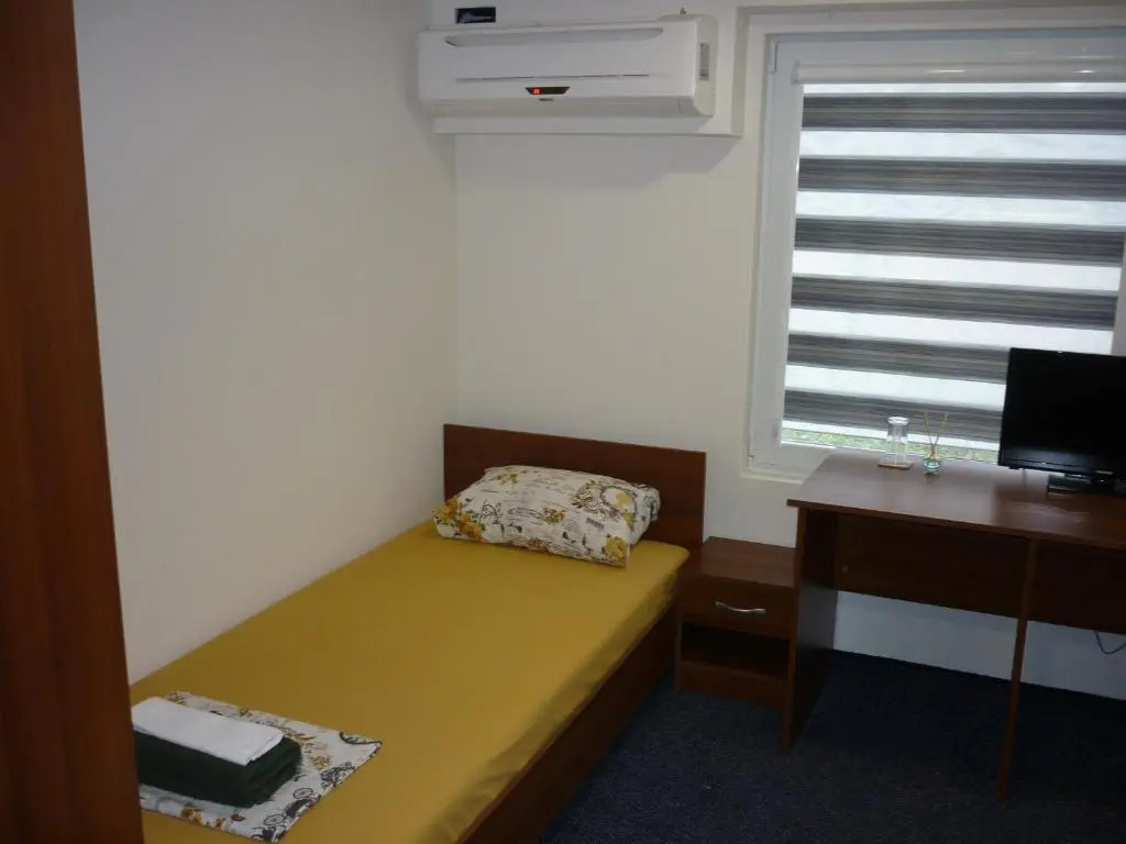 YALTA guesthouse