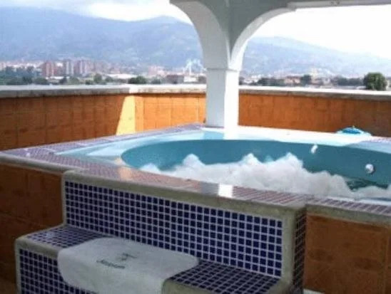 Hotel Alcaravan Medellín