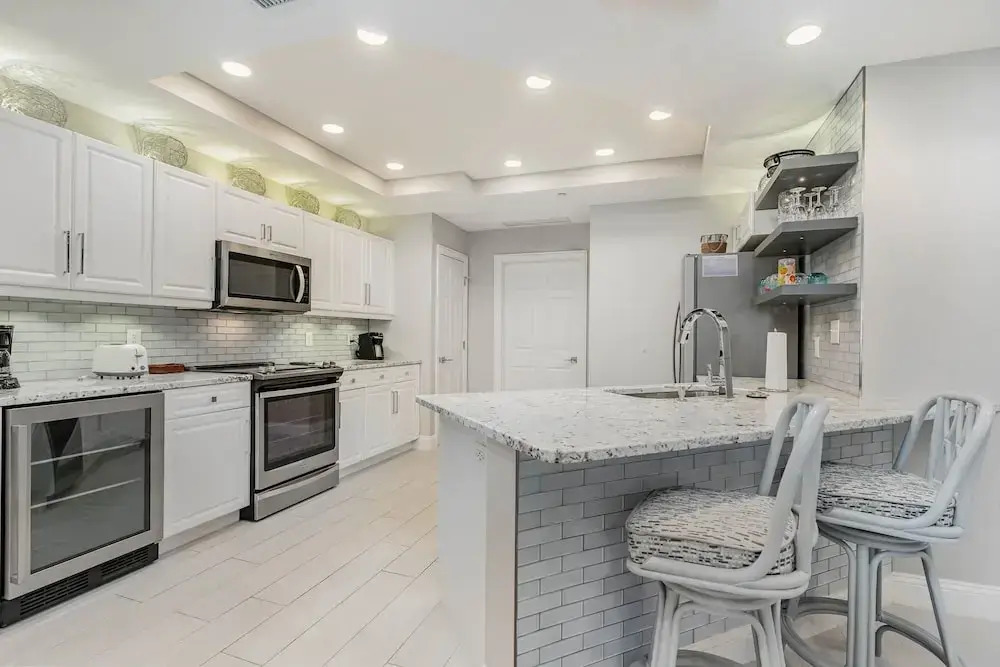 Exquisitely remodeled 3 bedroom 3 bath ocean view condo, 908 Margate 3 Condo