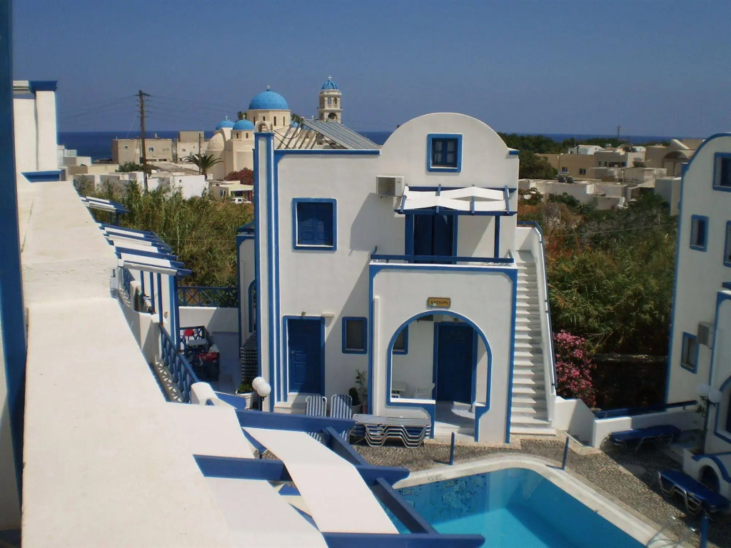 Roula Villa Studios & Apartments