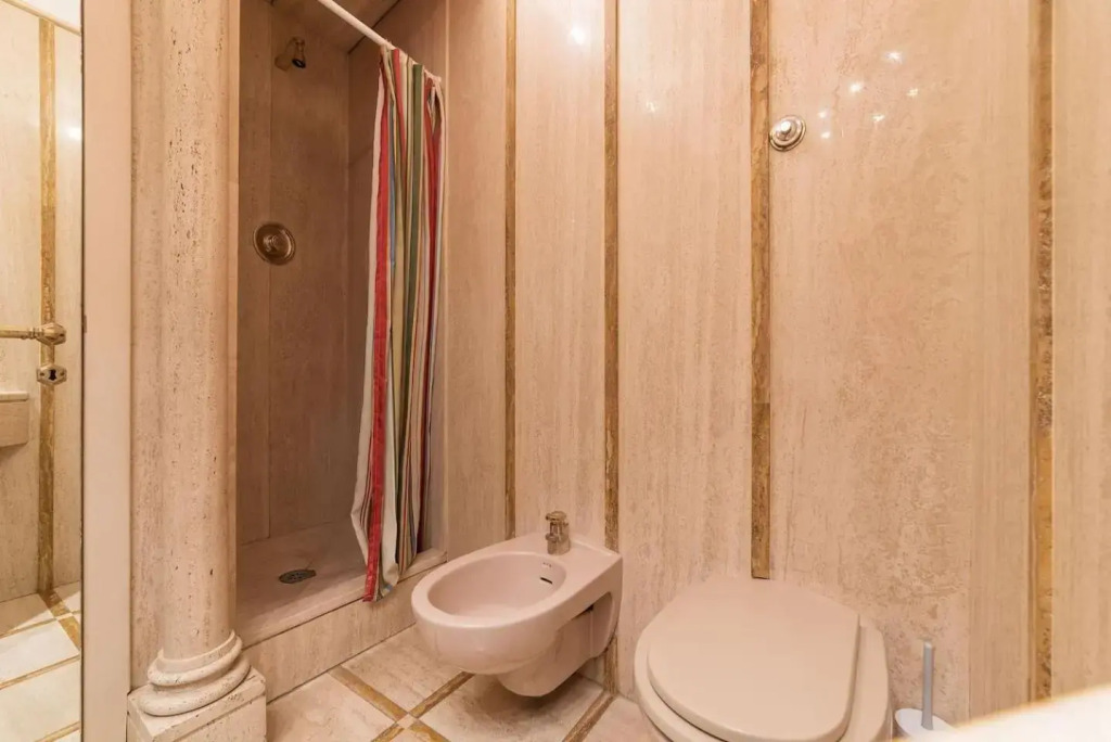 Unique Opportunity To Live in a Renaissance Palace - Ac/Wi-Fi