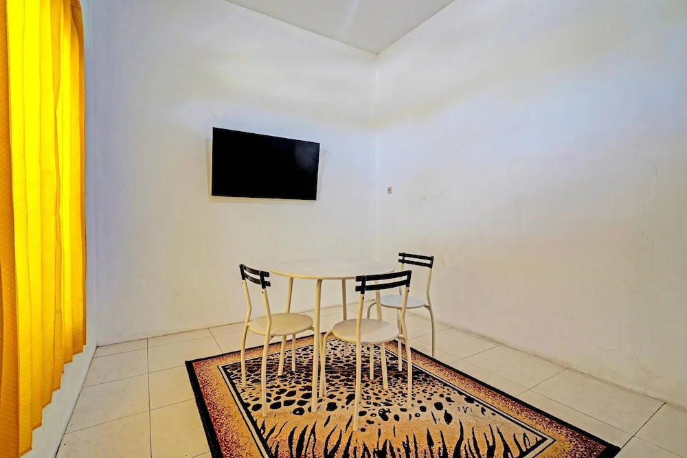 OYO 91329 Guest House Le-banon Syariah