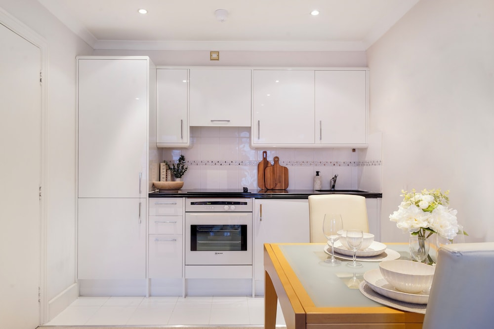 Hertford Flat 15