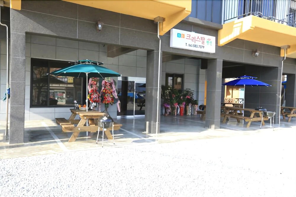 Buan Mohyang Crystal Pension