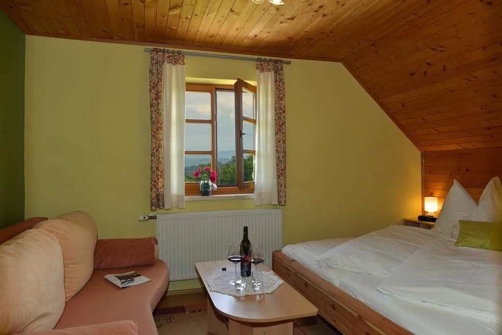 Weinbau und Gästezimmer ADAM Amandus und Carmen