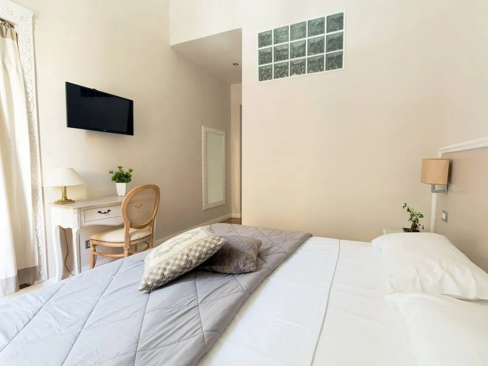 Grand Tour 4rooms