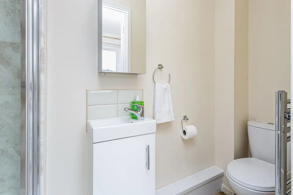 Blackberry - Stylish Self-Contained Flats in Soton City Centre