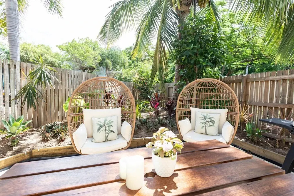 Paradise Palms
