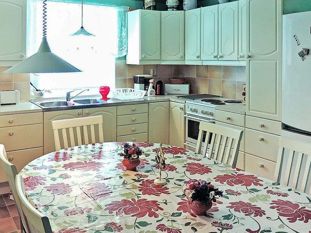 6 person holiday home in Hästveda