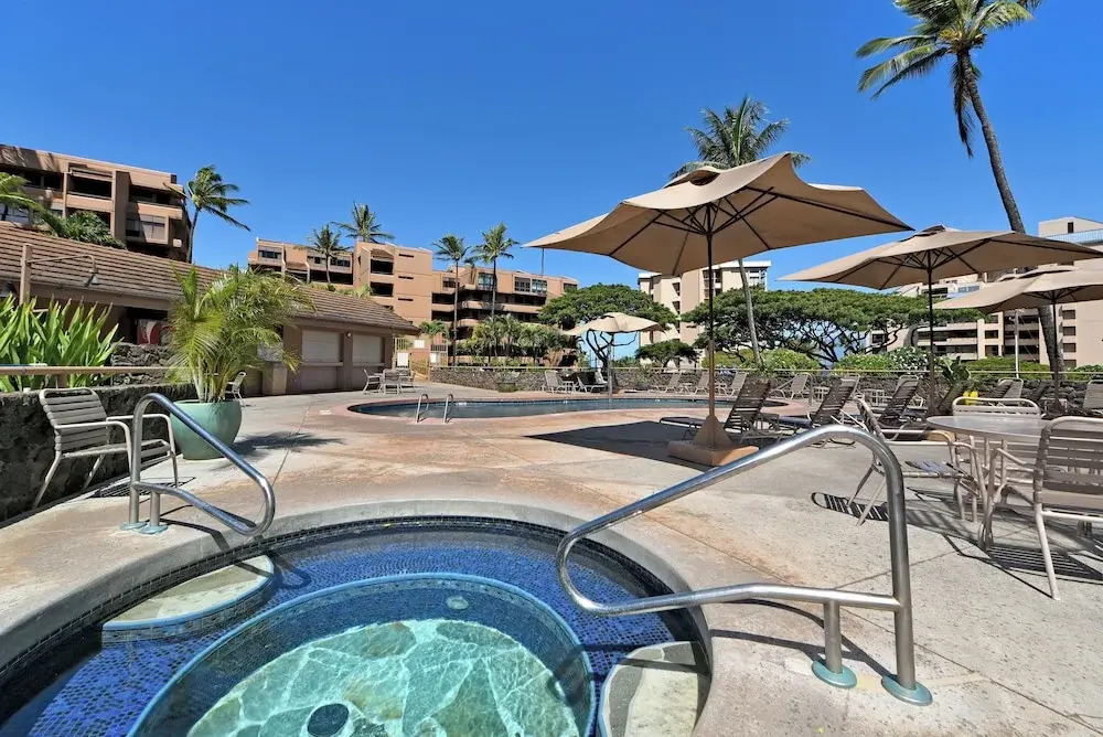 Kahana Villa E601 · KV E601 Updated 1BD Condo w AC Pool Sunset V