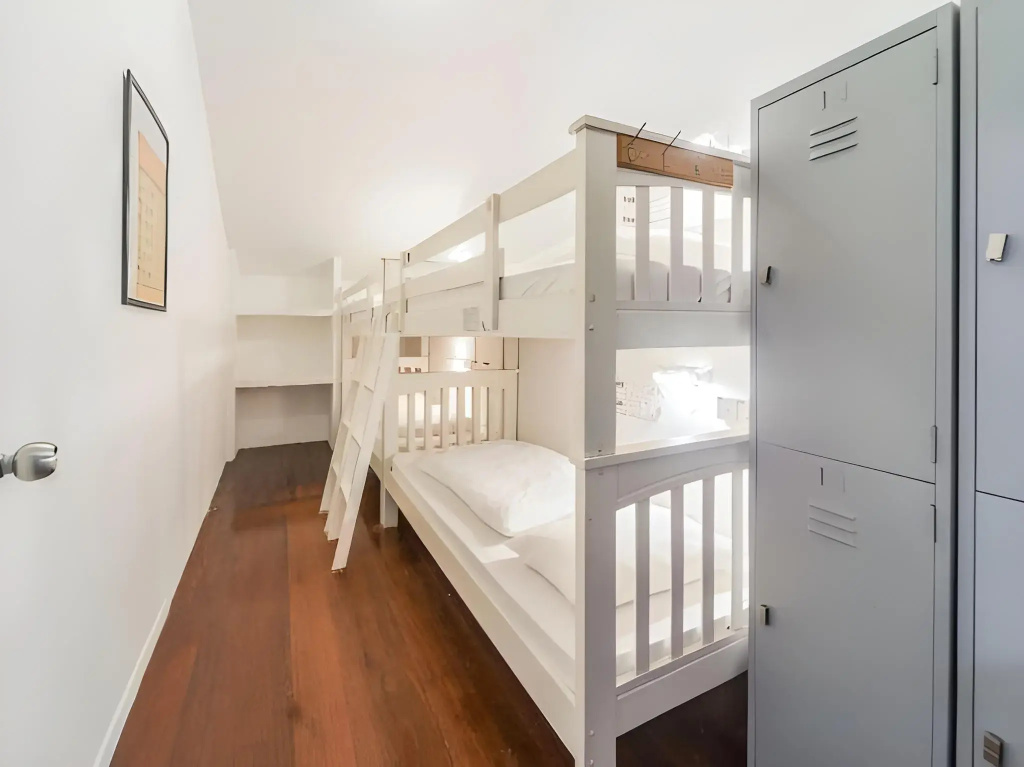BEAT Arts Hostel at Chinatown