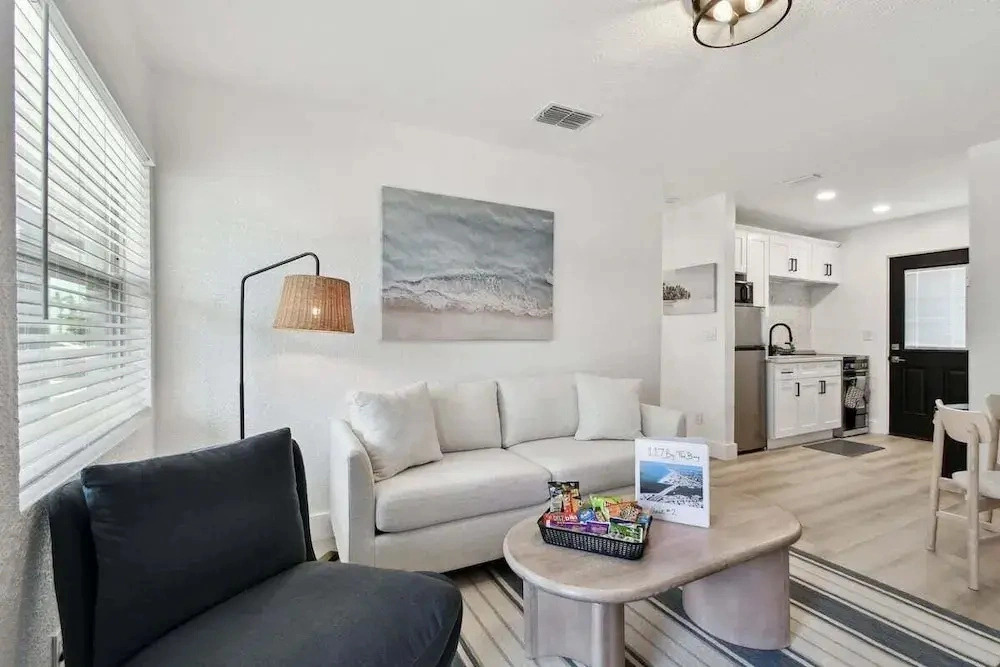 Stylish Treasure Island Escape