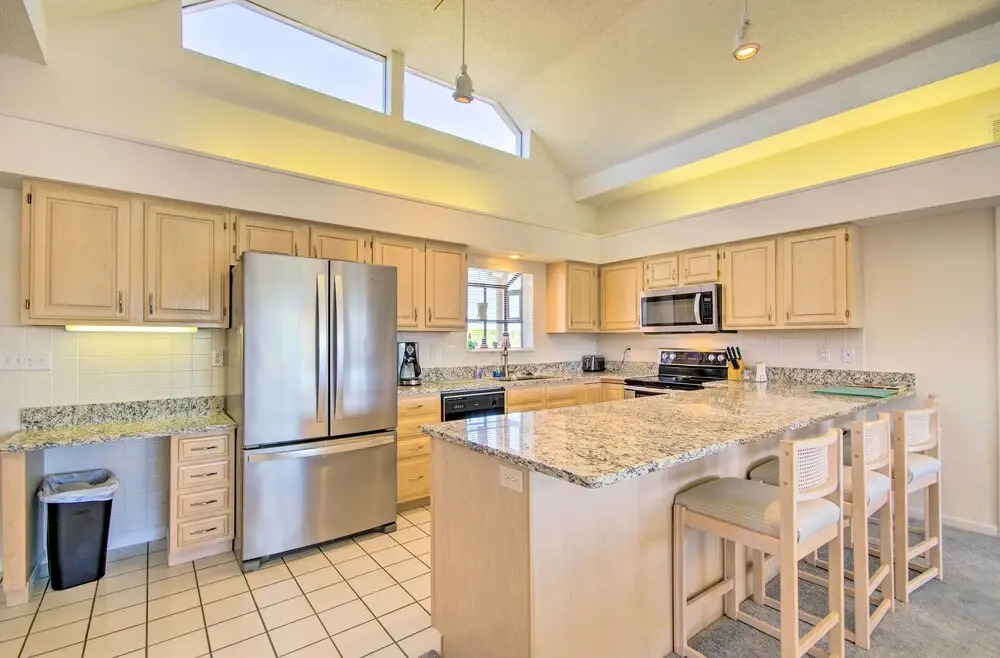 Waterfront Condo w/ Resort Perks in Lake Ozark!