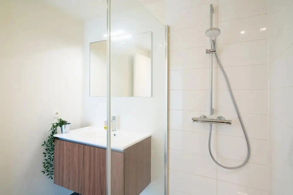Spacious Apartment for 8 Guests
