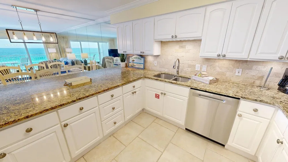Beach House 601d 2 Bedroom Condo by RedAwning